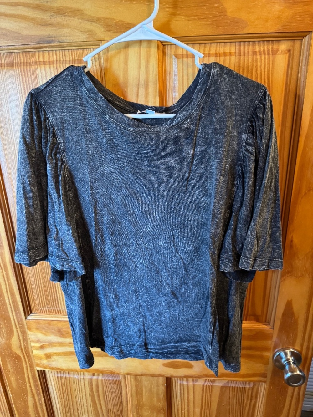Cropped Grey Short Sleeve Evereve
